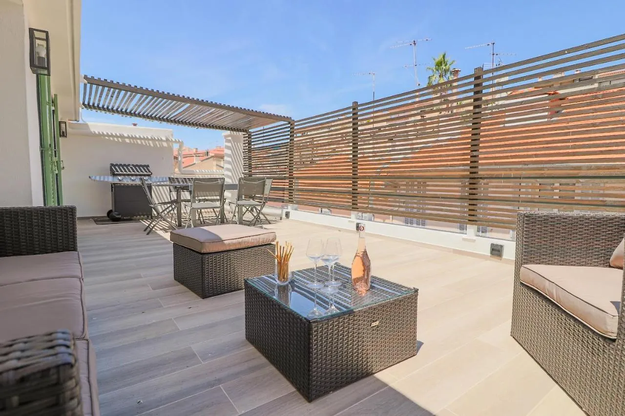 Meynadier Renovated Designer Apartment With Rooftop In Cannes France